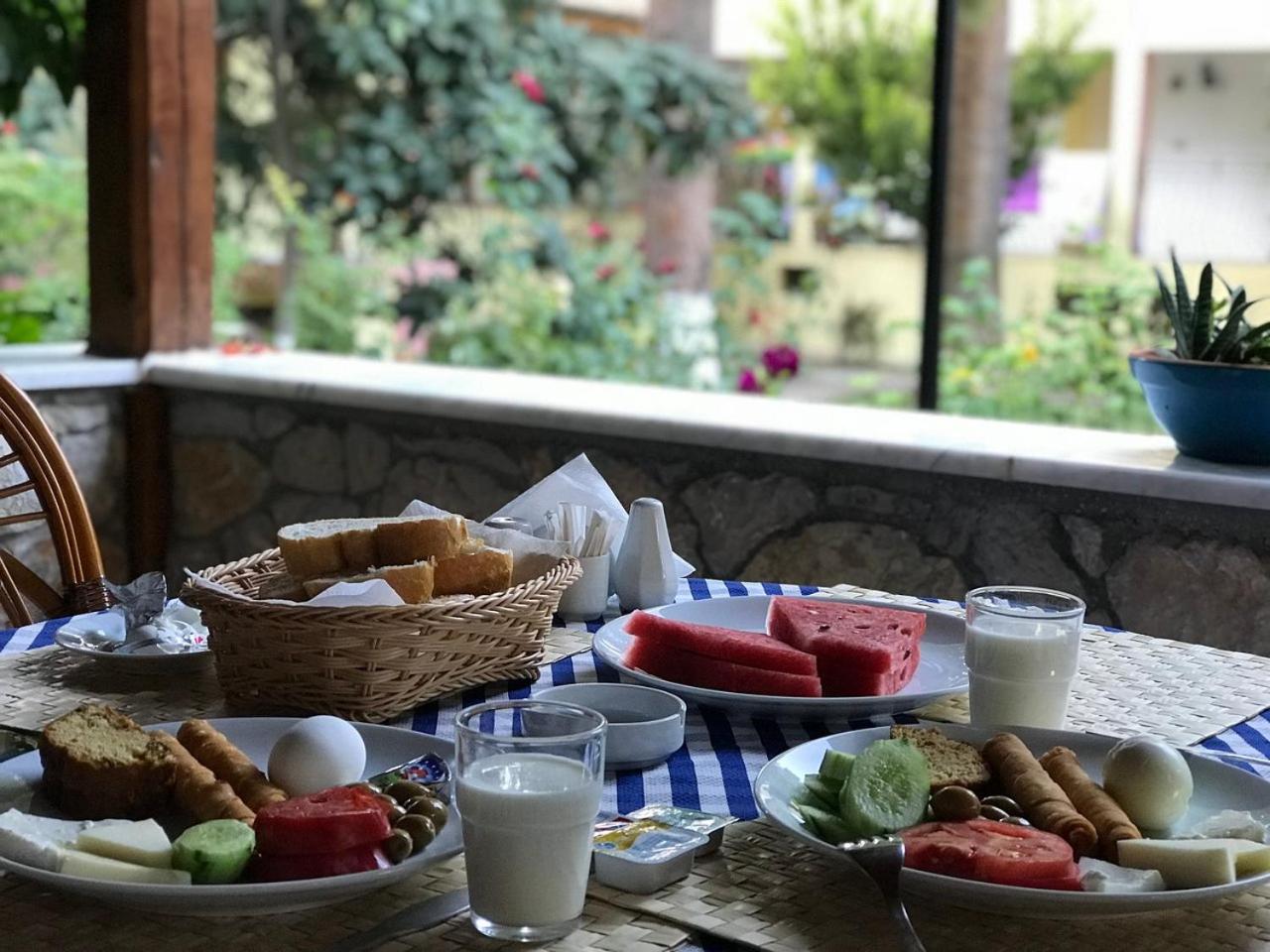 אולודניץ Ilkiz Beach Hotel מראה חיצוני תמונה